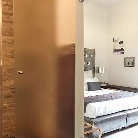 Esedra Relais بيت ضيافة