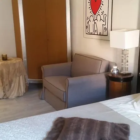 Esedra Relais بيت ضيافة