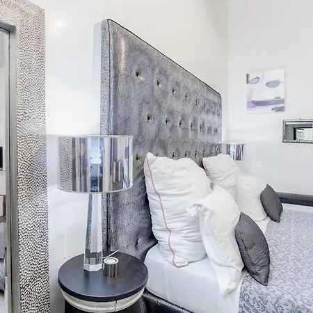 Esedra Relais بيت ضيافة