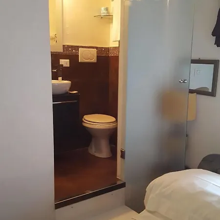 Konukevi Esedra Relais Roma