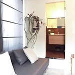 Esedra Relais בית הארחה 2*