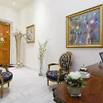 Esedra Relais בית הארחה רומא