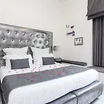 Esedra Relais 2* רומא