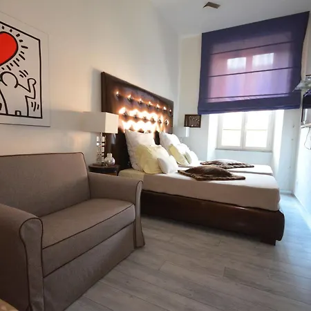 Πανσιόν Esedra Relais 2*